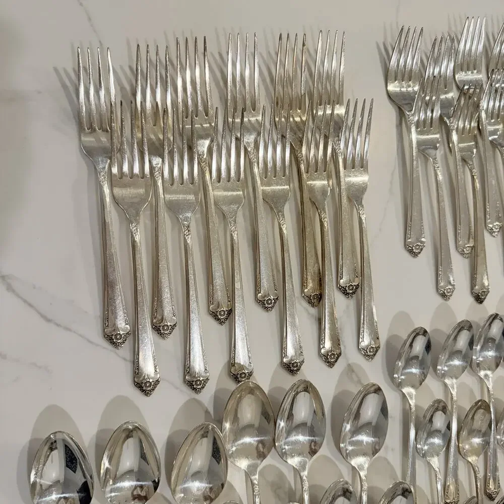 72pc International Silver Rogers Bros Silverplate 1950 Starlight Flatware Set 12